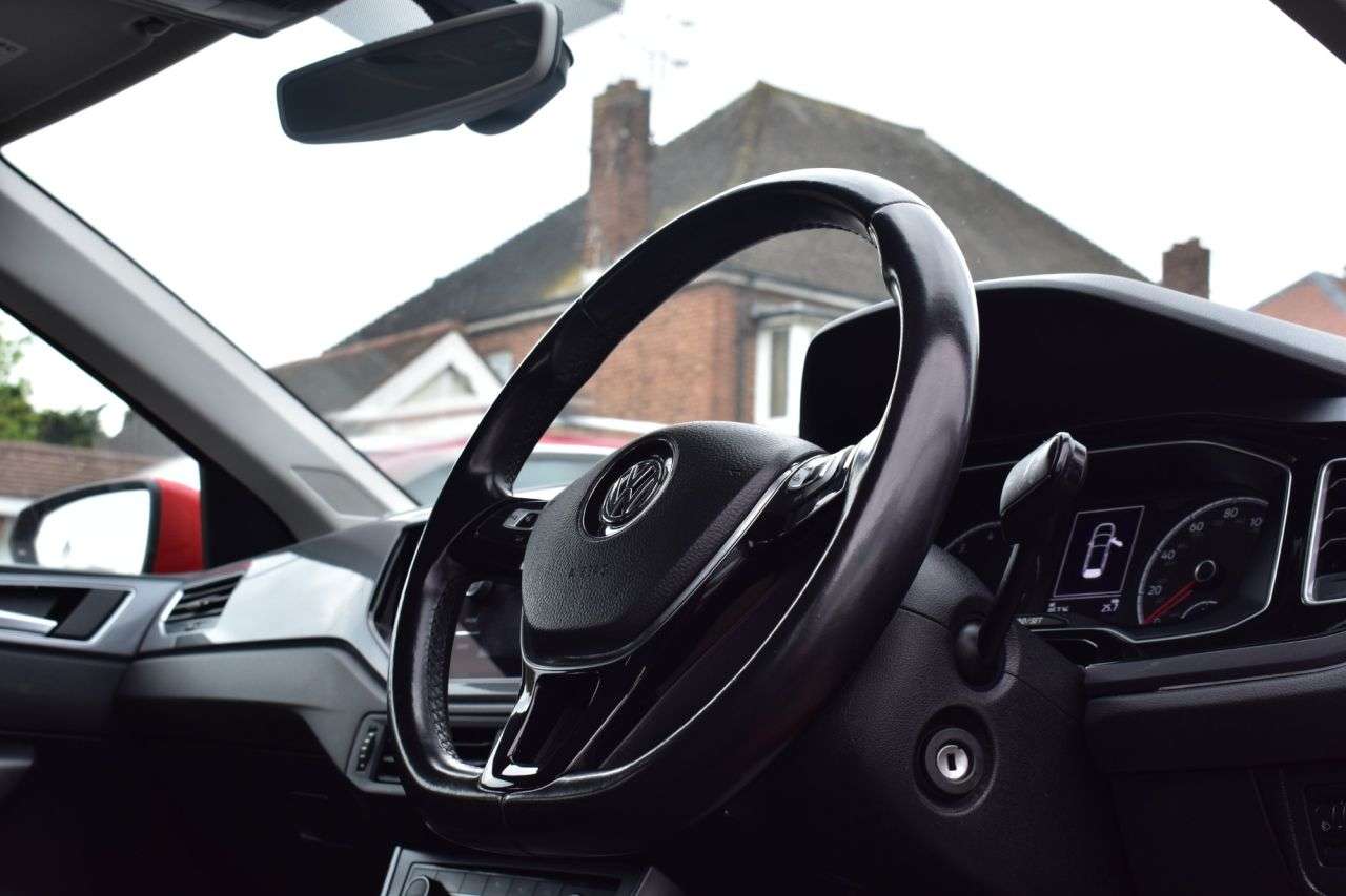 2019 VOLKSWAGEN POLO 2019 VOLKSWAGEN POLO