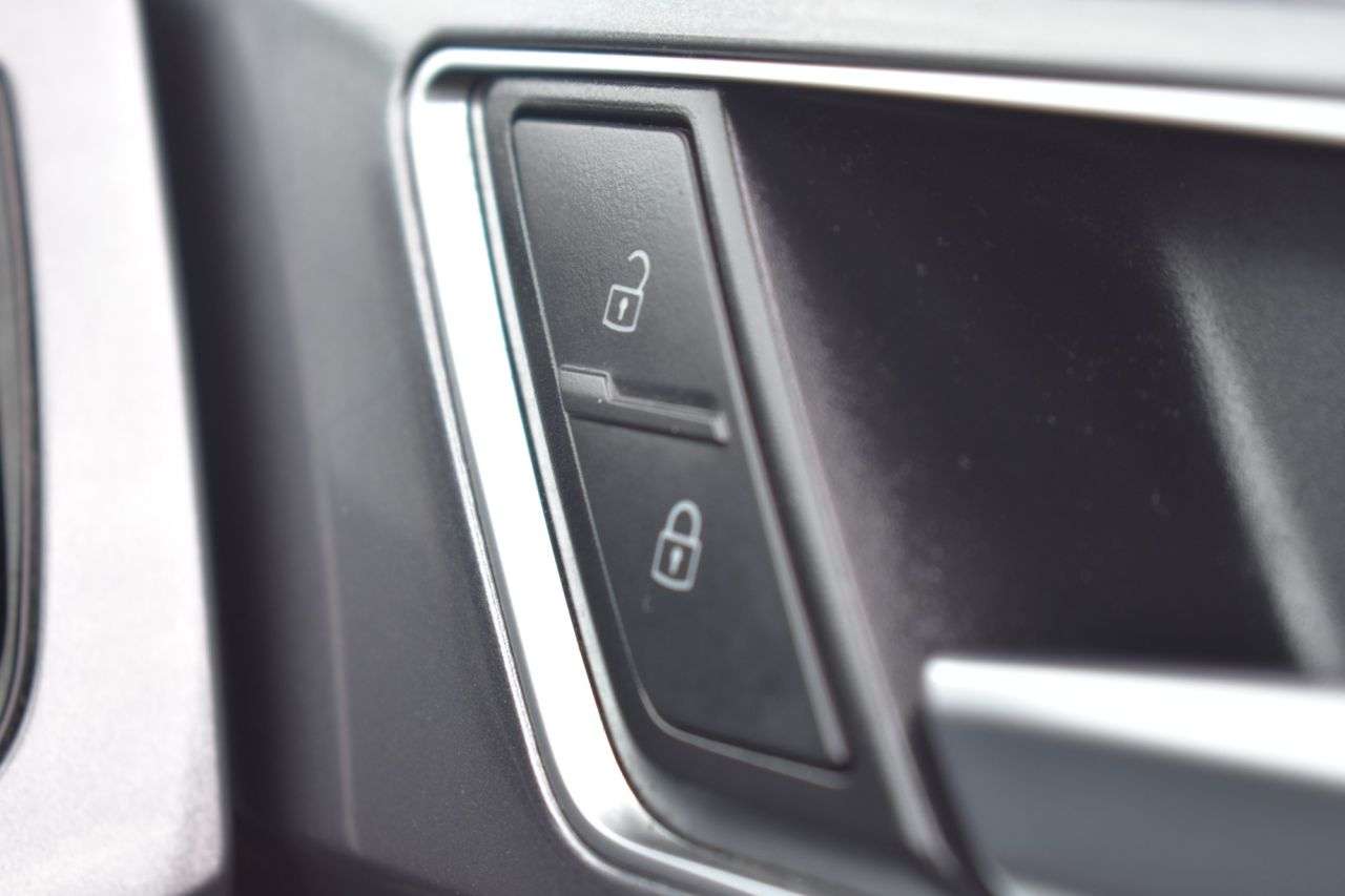 2019 VOLKSWAGEN POLO 2019 VOLKSWAGEN POLO