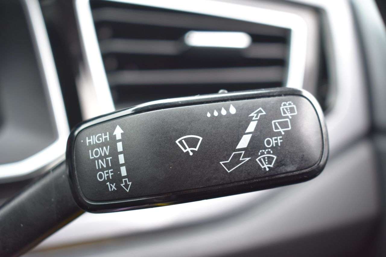 2019 VOLKSWAGEN POLO 2019 VOLKSWAGEN POLO