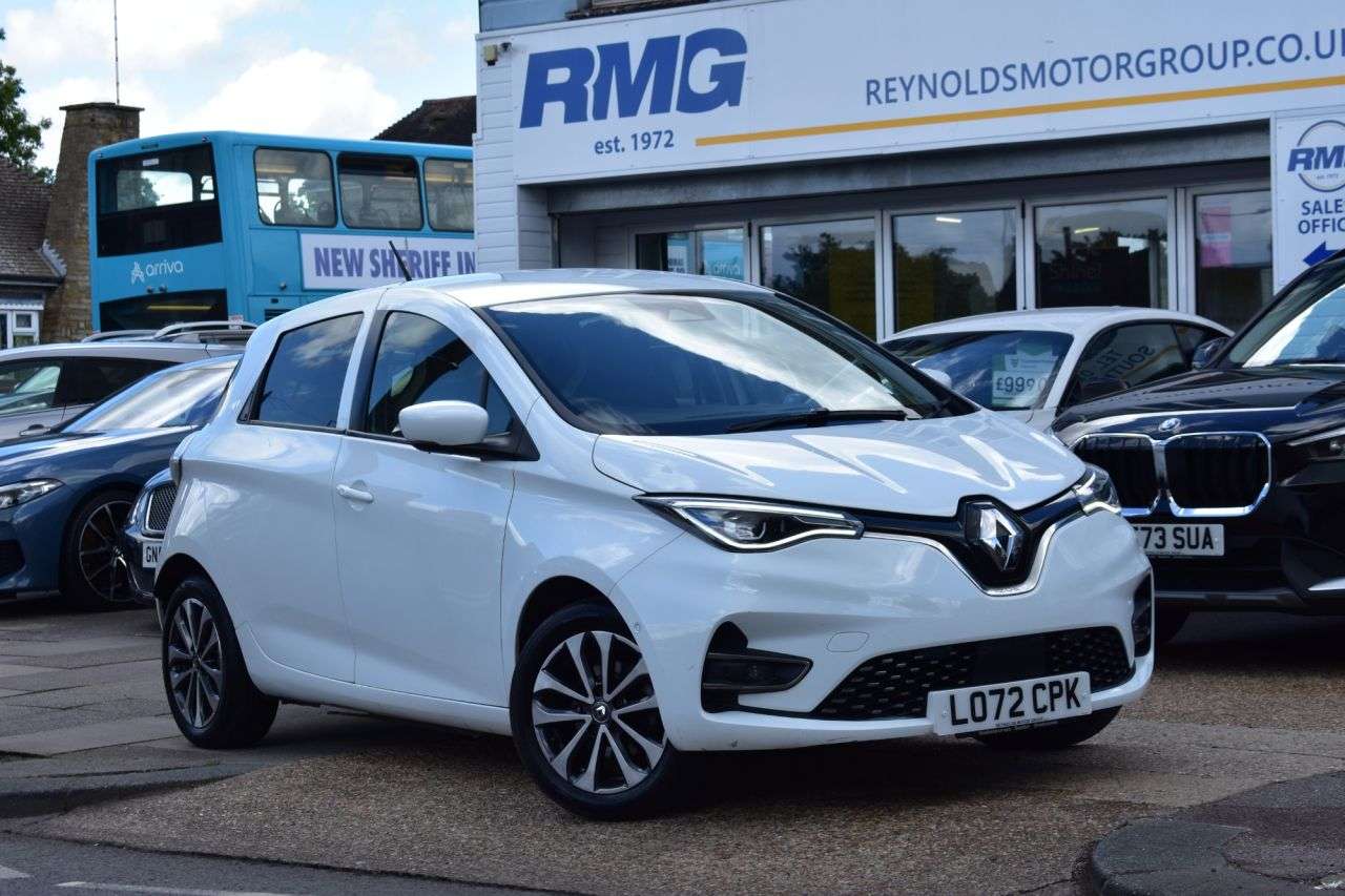 A 2022 RENAULT ZOE R135 52kWh GT Line Hatchback 5dr Electric Auto (i, Rapid Charge) | HEATED S A 2022 RENAULT ZOE R135 52kWh GT Line Hatchback 5dr Electric Auto (i, Rapid Charge) | HEATED S