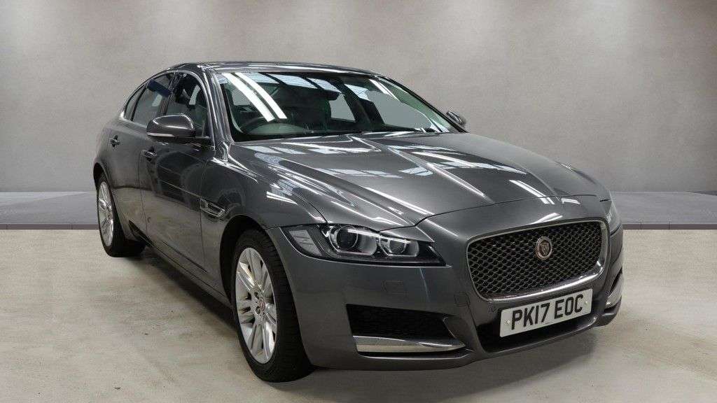A 2017 JAGUAR XF 2.0d Portfolio Saloon 4dr Diesel Auto Euro 6 (s/s) (180 ps) A 2017 JAGUAR XF 2.0d Portfolio Saloon 4dr Diesel Auto Euro 6 (s/s) (180 ps)