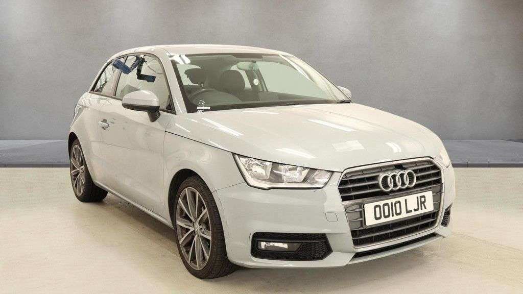 A 2018 AUDI A1 1.6 TDI Sport Hatchback 3dr Diesel S Tronic Euro 6 (s/s) (Nav) (116 ps) A 2018 AUDI A1 1.6 TDI Sport Hatchback 3dr Diesel S Tronic Euro 6 (s/s) (Nav) (116 ps)