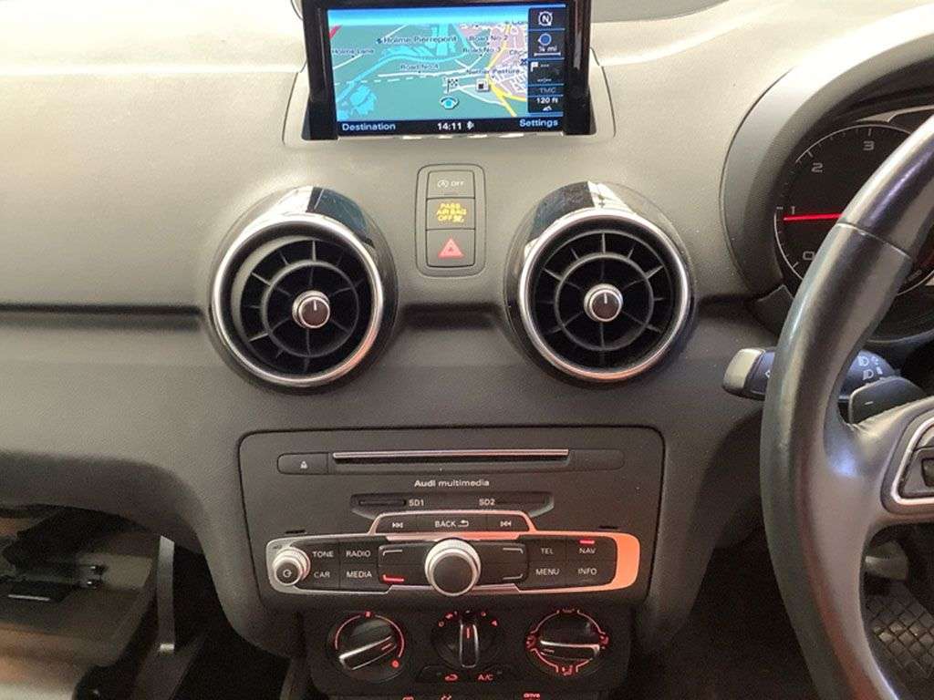 A 2018 AUDI A1 1.6 TDI Sport Hatchback 3dr Diesel S Tronic Euro 6 (s/s) (Nav) (116 ps) A 2018 AUDI A1 1.6 TDI Sport Hatchback 3dr Diesel S Tronic Euro 6 (s/s) (Nav) (116 ps)