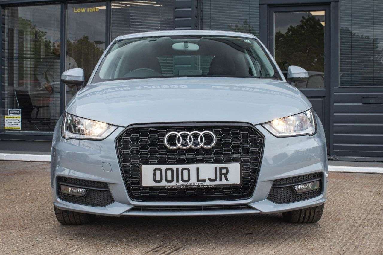 A 2018 AUDI A1 1.6 TDI Sport Hatchback 3dr Diesel S Tronic Euro 6 (s/s) (Nav) (116 ps) PAR A 2018 AUDI A1 1.6 TDI Sport Hatchback 3dr Diesel S Tronic Euro 6 (s/s) (Nav) (116 ps) PAR