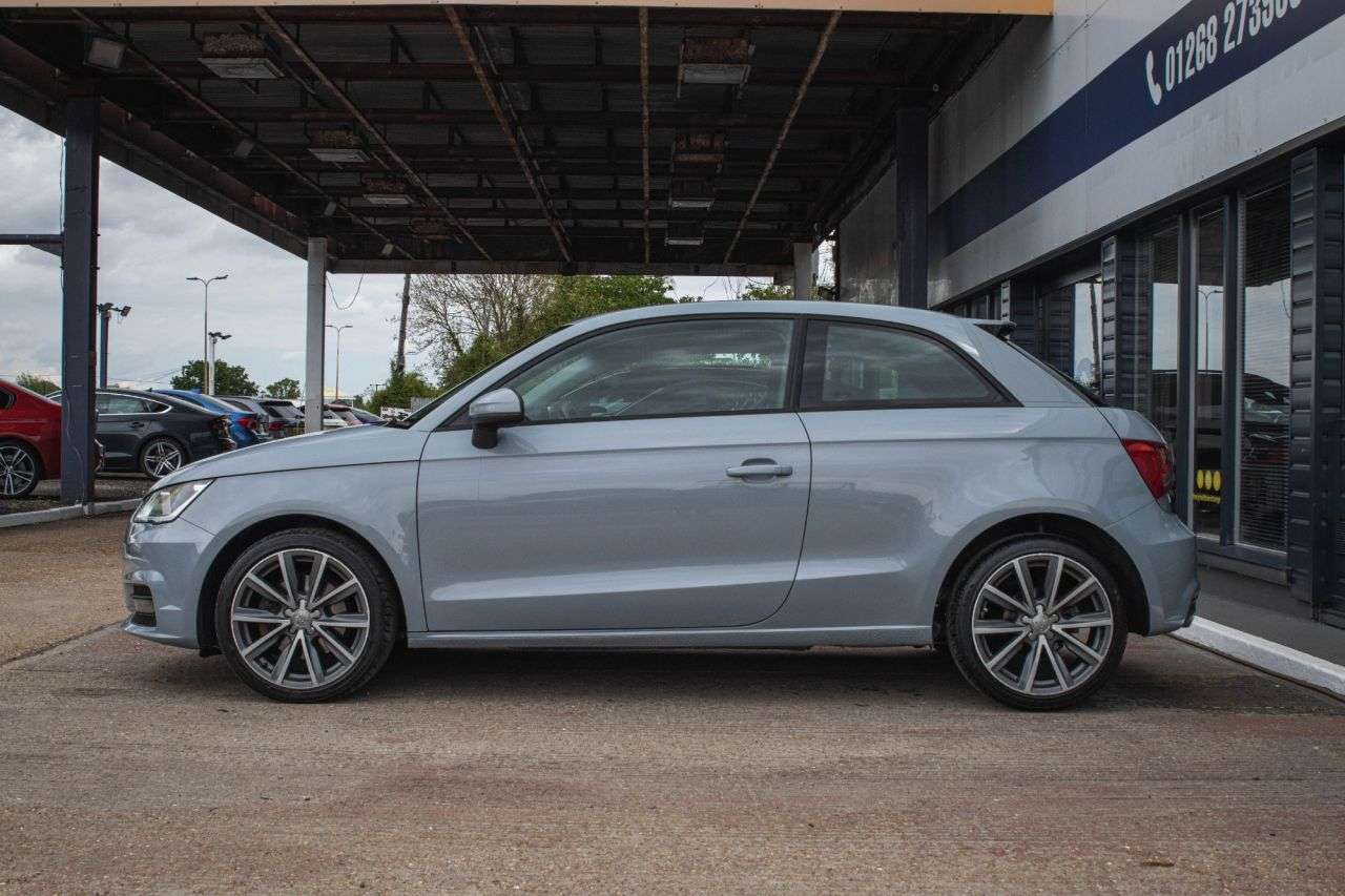 A 2018 AUDI A1 1.6 TDI Sport Hatchback 3dr Diesel S Tronic Euro 6 (s/s) (Nav) (116 ps) PAR A 2018 AUDI A1 1.6 TDI Sport Hatchback 3dr Diesel S Tronic Euro 6 (s/s) (Nav) (116 ps) PAR