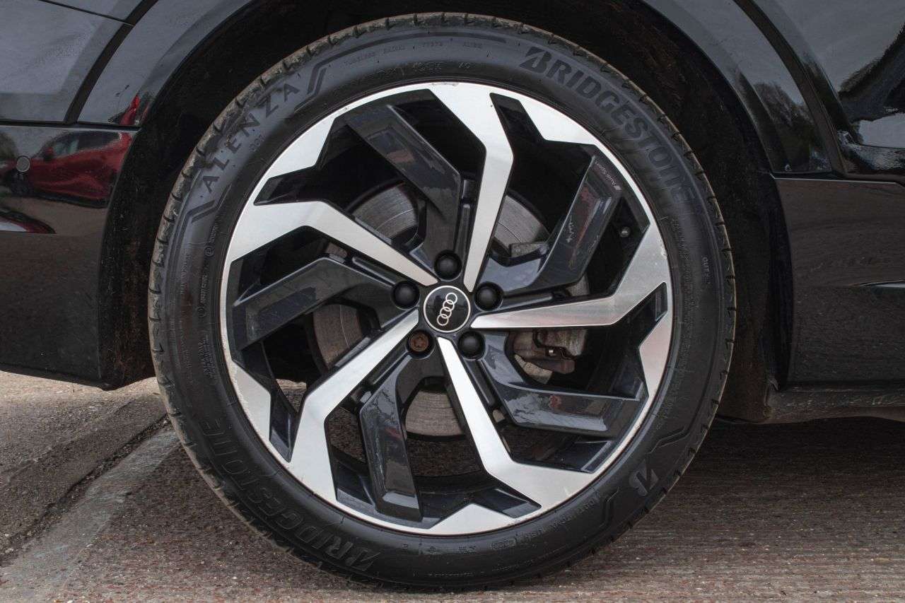 2021 AUDI E-TRON 2021 AUDI E-TRON