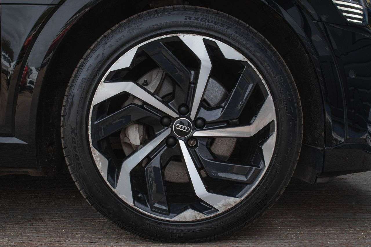 2021 AUDI E-TRON 2021 AUDI E-TRON