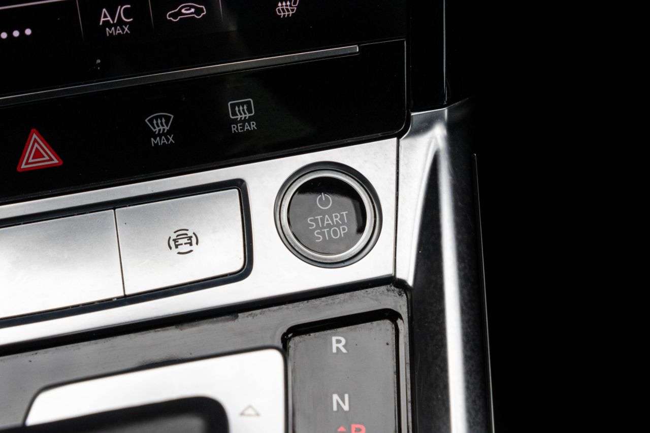 2021 AUDI E-TRON 2021 AUDI E-TRON