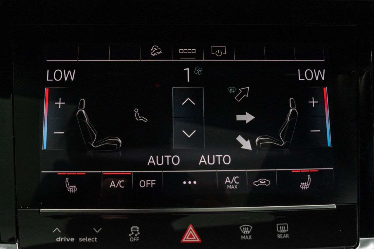 2021 AUDI E-TRON 2021 AUDI E-TRON