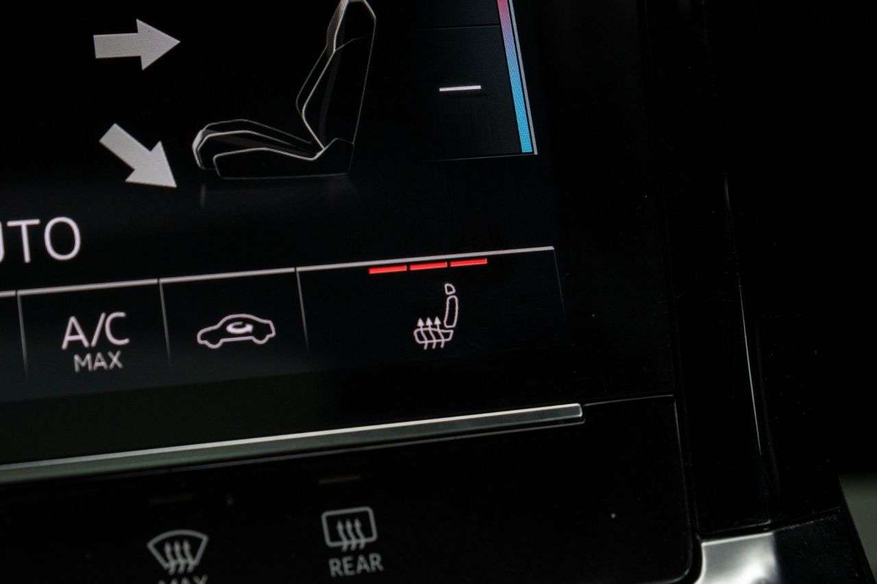 2021 AUDI E-TRON 2021 AUDI E-TRON
