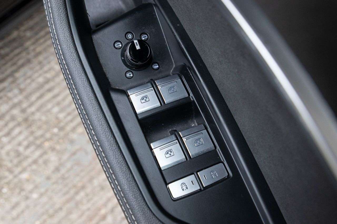 2021 AUDI E-TRON 2021 AUDI E-TRON