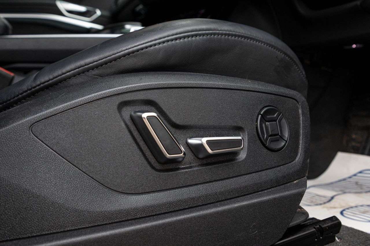 2021 AUDI E-TRON 2021 AUDI E-TRON