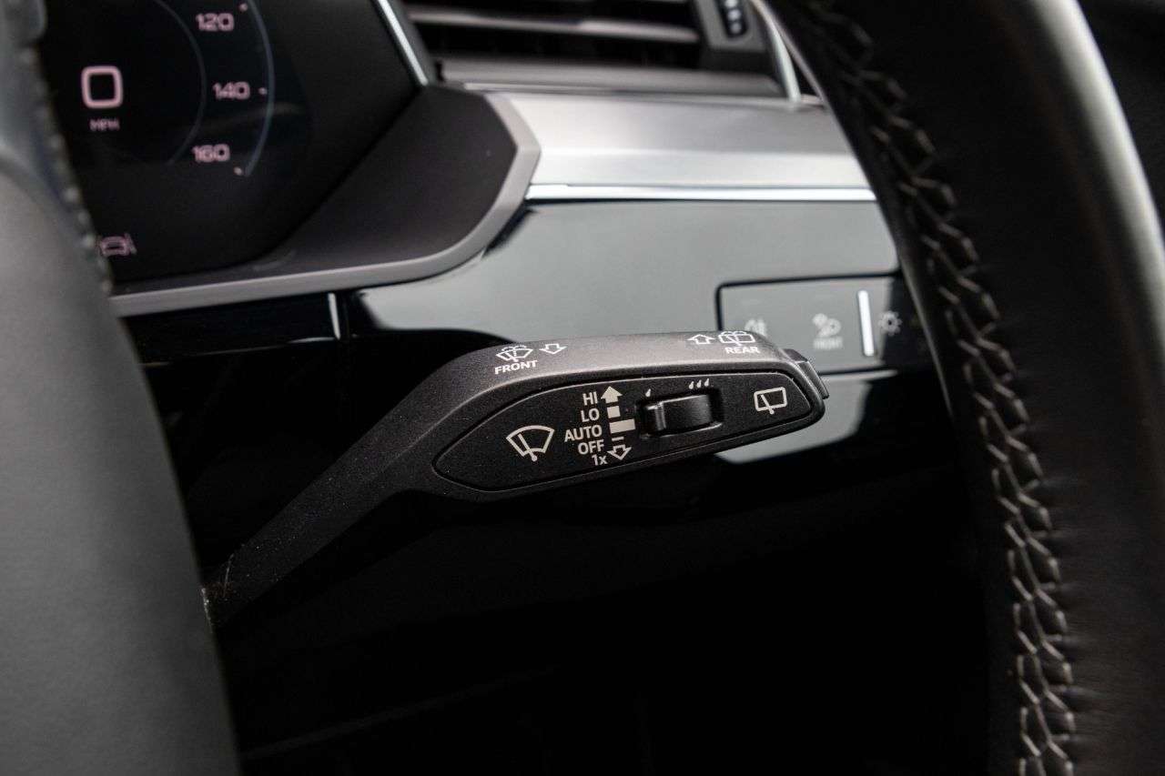 2021 AUDI E-TRON 2021 AUDI E-TRON