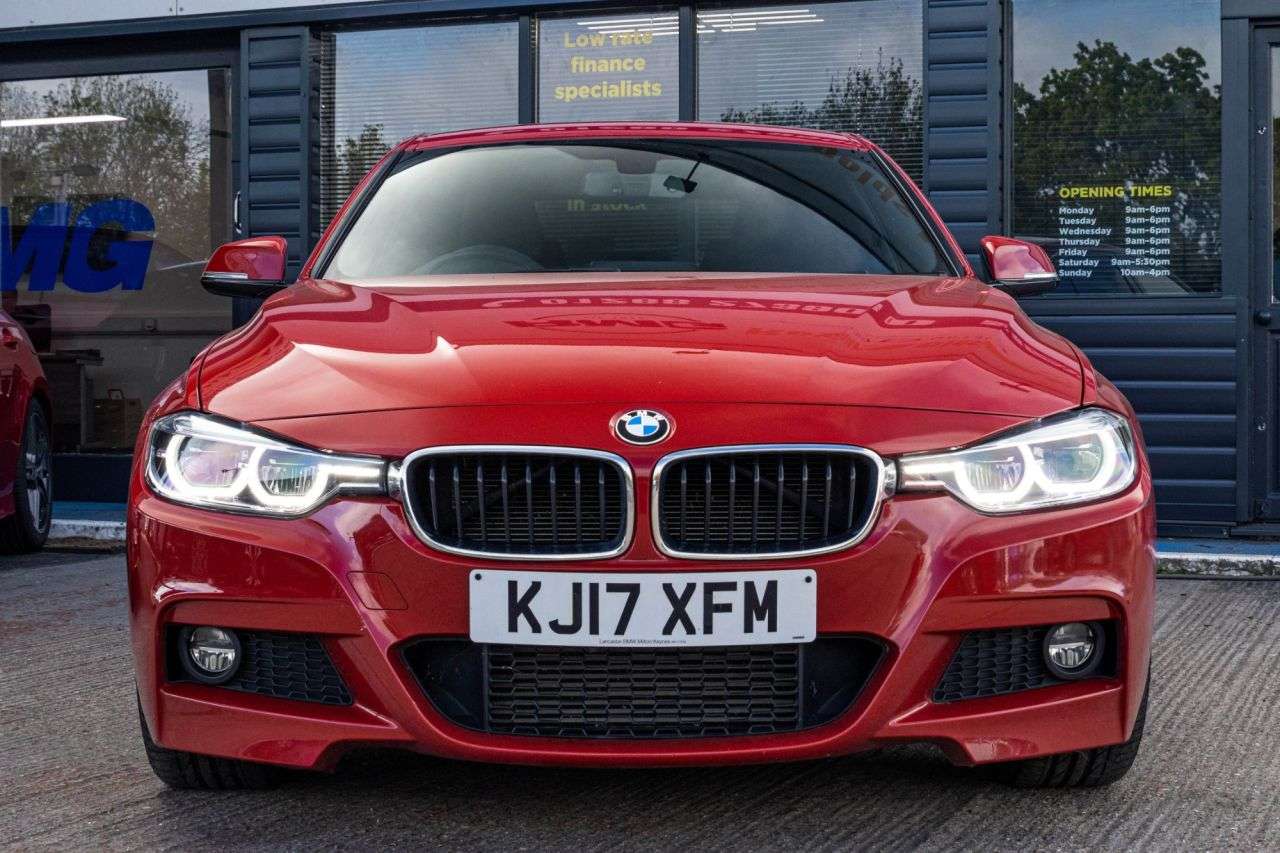 A 2017 BMW 3 SERIES 2.0 320d M Sport Saloon 4dr Diesel Auto Euro 6 (s/s) (190 ps) HARMEN KARDON A 2017 BMW 3 SERIES 2.0 320d M Sport Saloon 4dr Diesel Auto Euro 6 (s/s) (190 ps) HARMEN KARDON