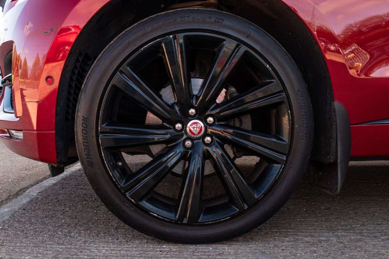 2019 JAGUAR F-PACE 2019 JAGUAR F-PACE