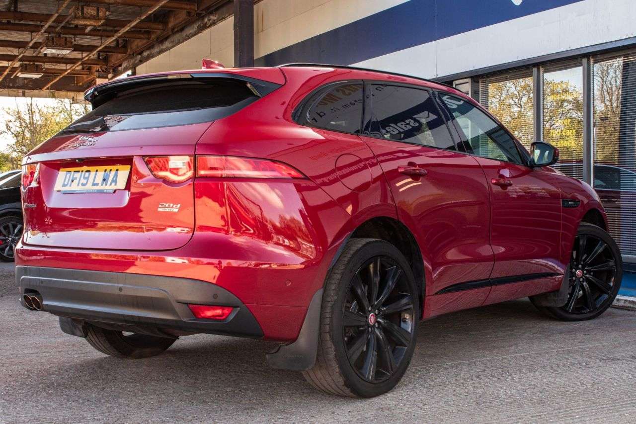 2019 JAGUAR F-PACE 2019 JAGUAR F-PACE