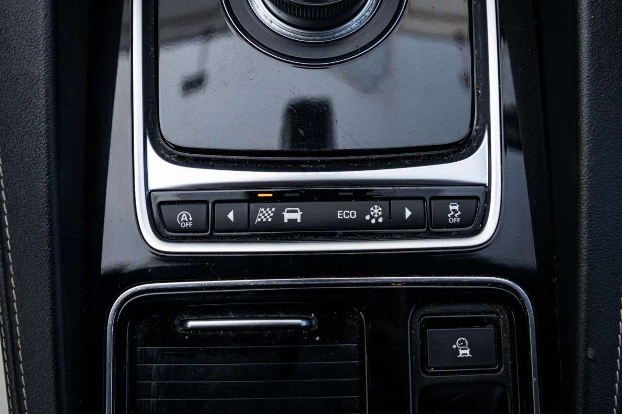 2019 JAGUAR F-PACE 2019 JAGUAR F-PACE