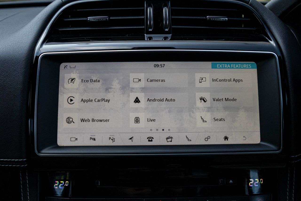 2019 JAGUAR F-PACE 2019 JAGUAR F-PACE