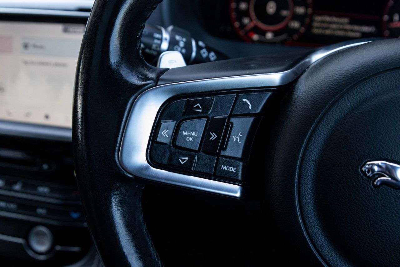 2019 JAGUAR F-PACE 2019 JAGUAR F-PACE