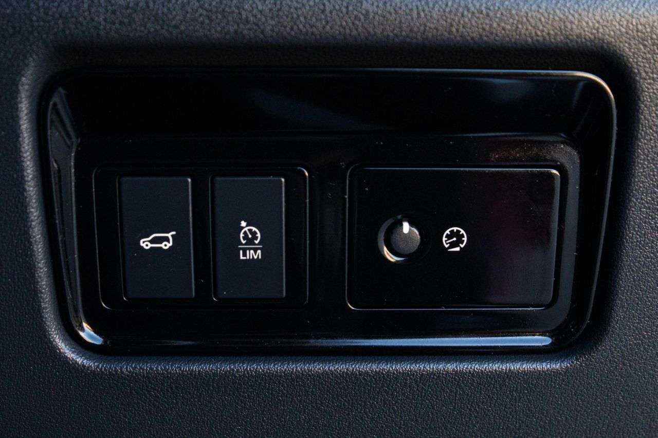 2019 JAGUAR F-PACE 2019 JAGUAR F-PACE