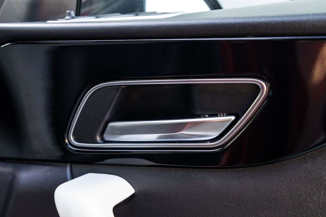 2019 JAGUAR F-PACE 2019 JAGUAR F-PACE