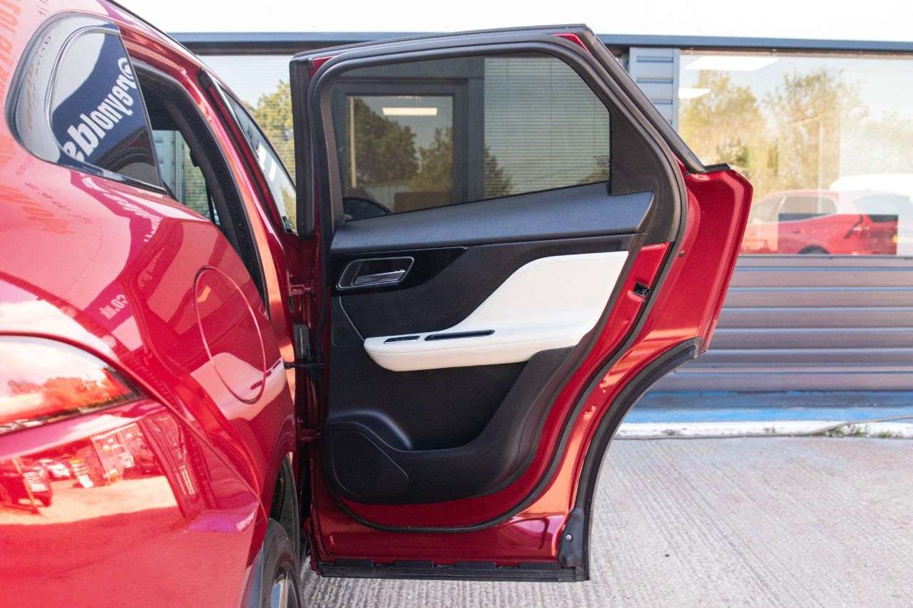 2019 JAGUAR F-PACE 2019 JAGUAR F-PACE