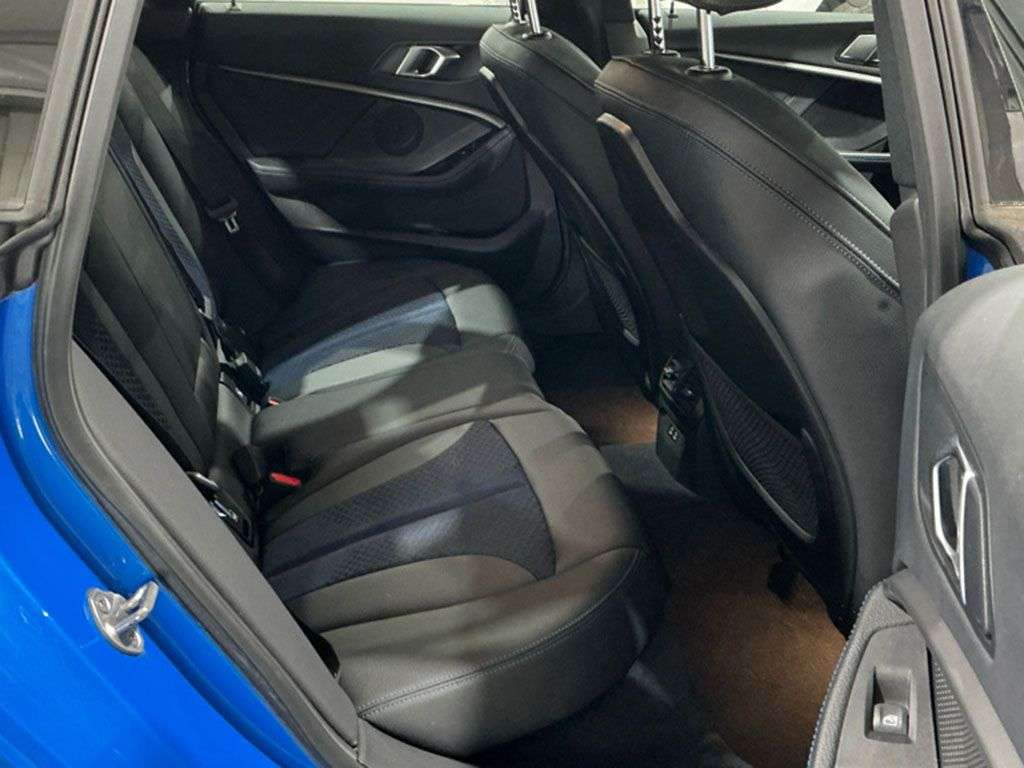 A 2022 BMW 2 SERIES GRAN COUPE 1.5 218i M Sport Saloon 4dr Petrol DCT Euro 6 (s/s) (136 ps) A 2022 BMW 2 SERIES GRAN COUPE 1.5 218i M Sport Saloon 4dr Petrol DCT Euro 6 (s/s) (136 ps)