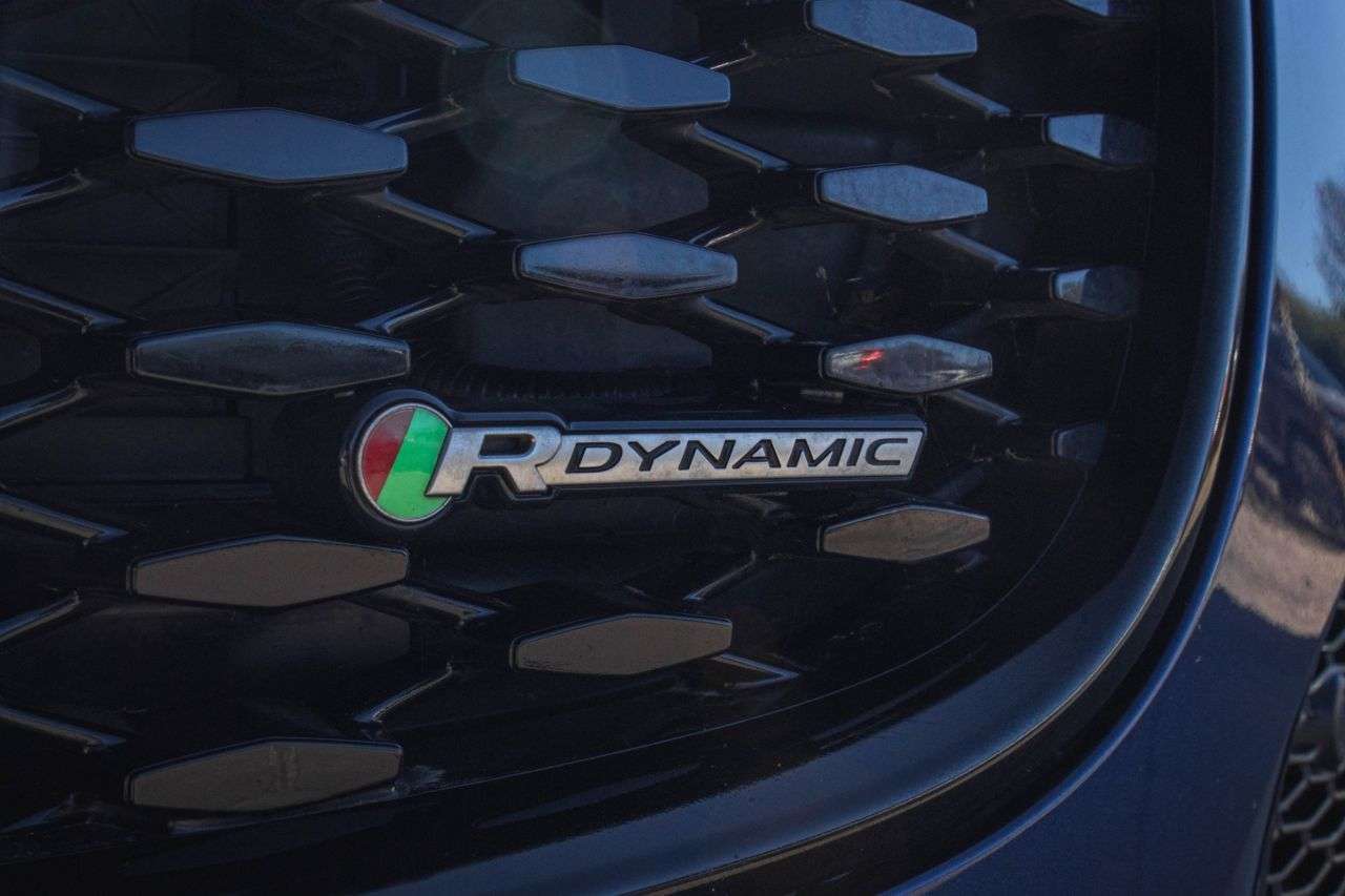 2021 JAGUAR F-PACE 2021 JAGUAR F-PACE