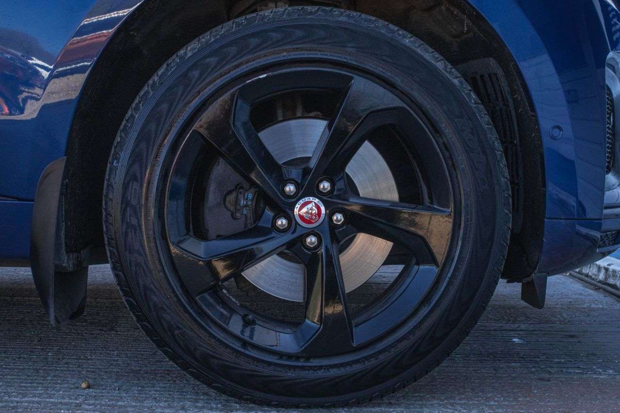 2021 JAGUAR F-PACE 2021 JAGUAR F-PACE