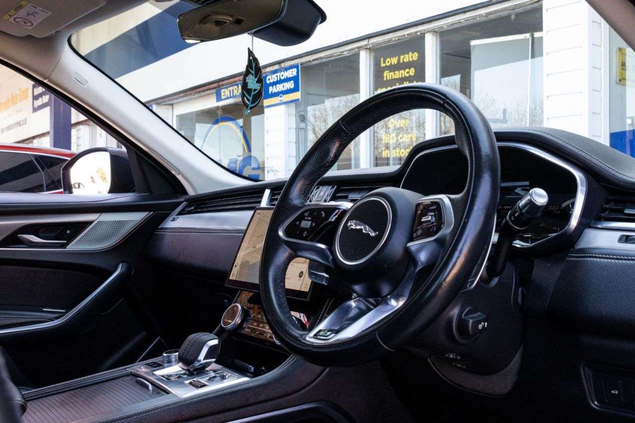 2021 JAGUAR F-PACE 2021 JAGUAR F-PACE