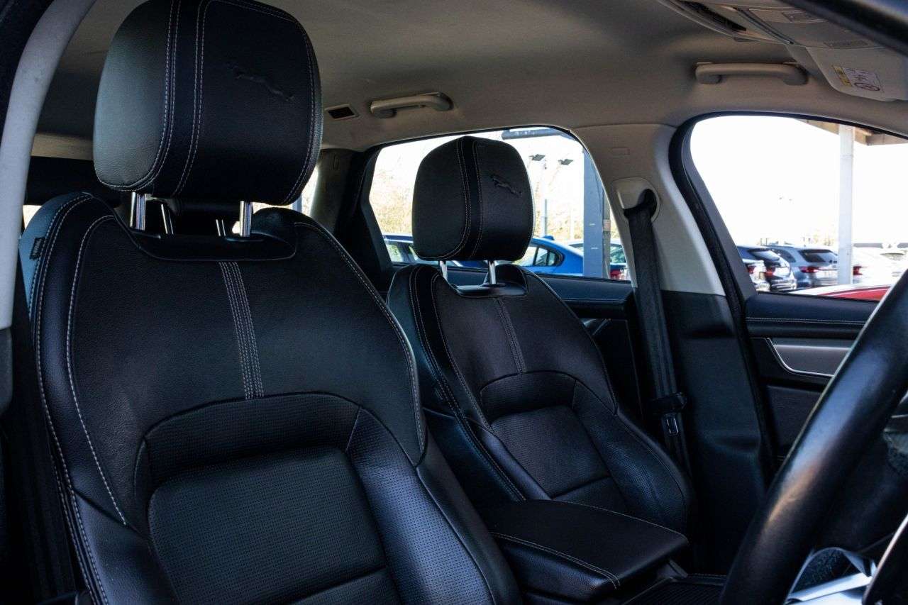 2021 JAGUAR F-PACE 2021 JAGUAR F-PACE