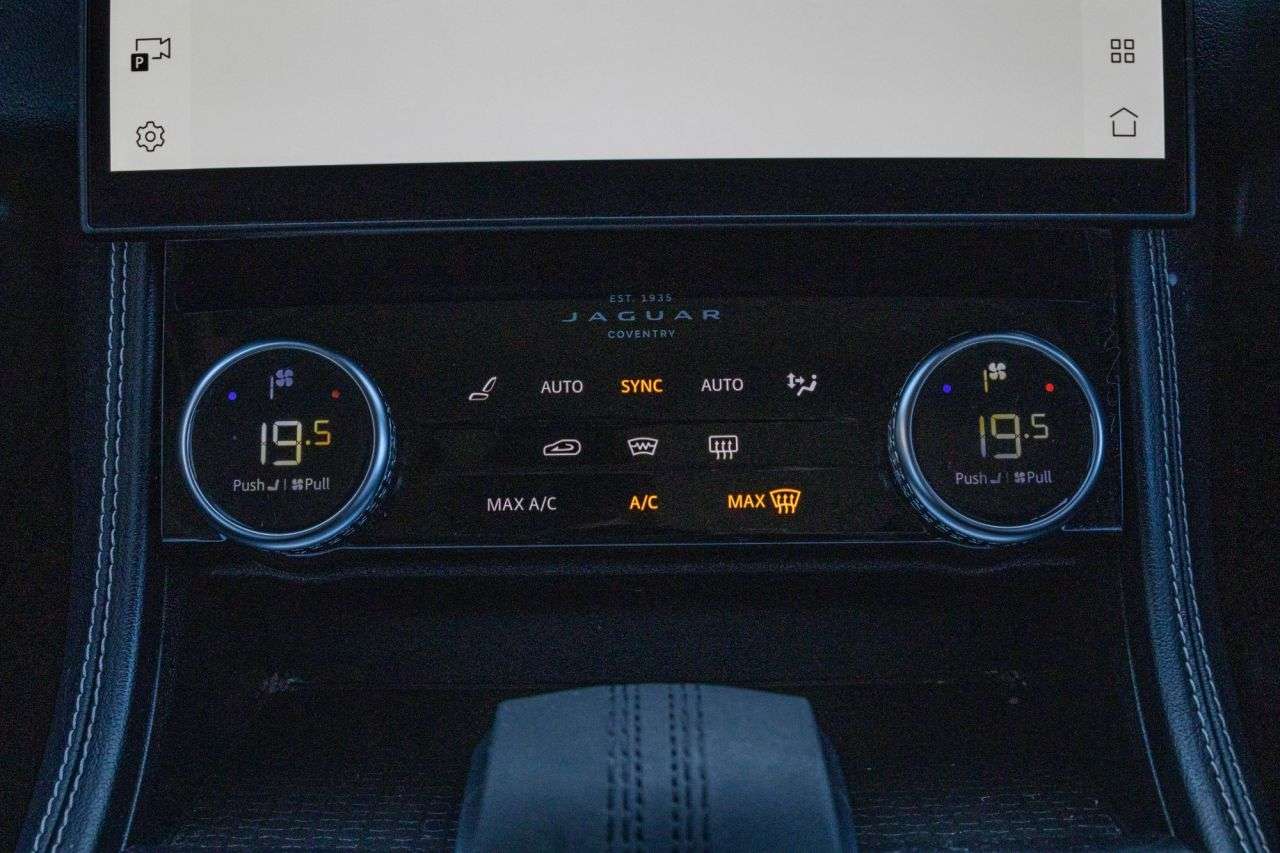 2021 JAGUAR F-PACE 2021 JAGUAR F-PACE