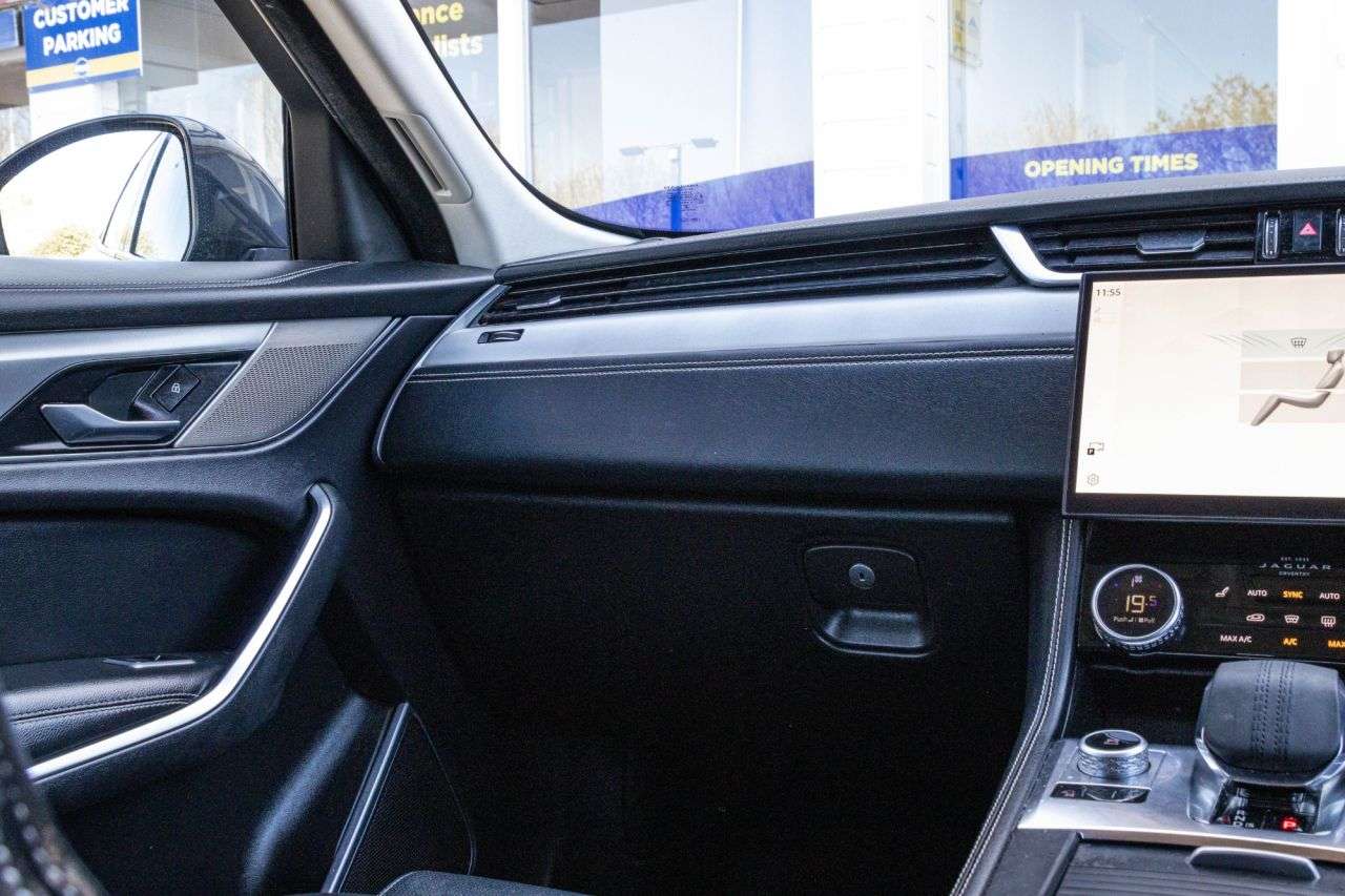 2021 JAGUAR F-PACE 2021 JAGUAR F-PACE