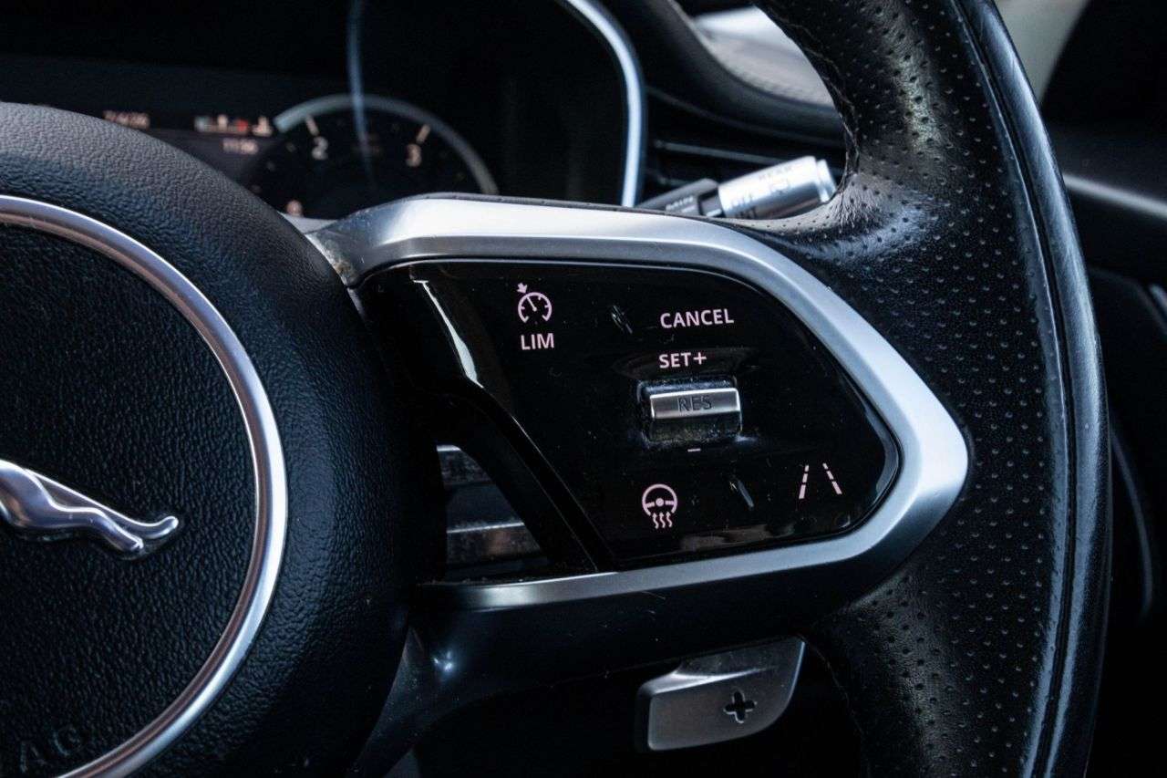 2021 JAGUAR F-PACE 2021 JAGUAR F-PACE