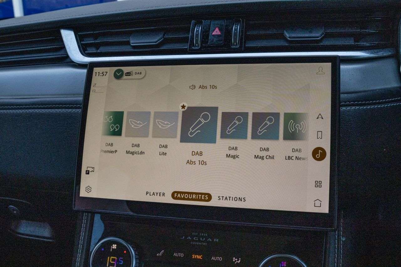 2021 JAGUAR F-PACE 2021 JAGUAR F-PACE