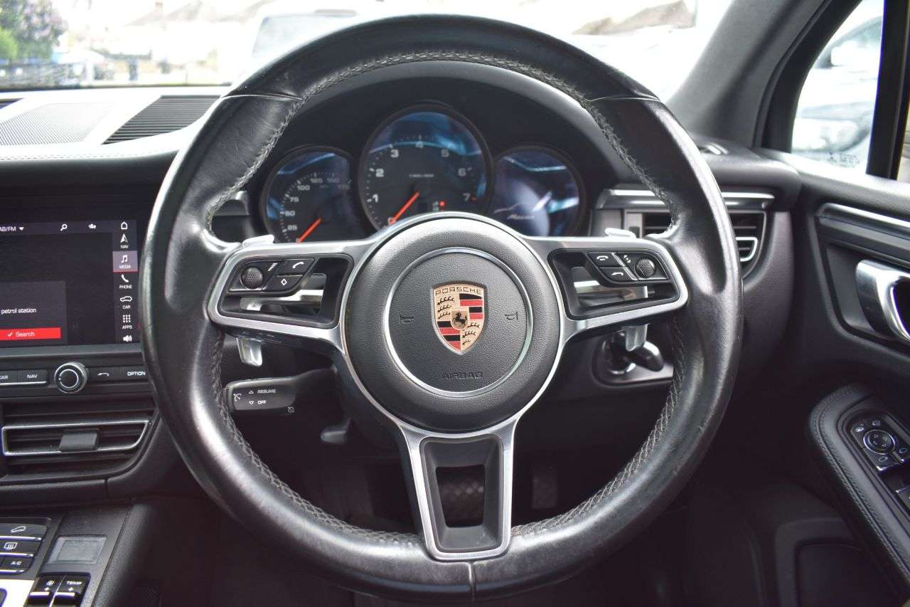 2019 PORSCHE MACAN 2019 PORSCHE MACAN