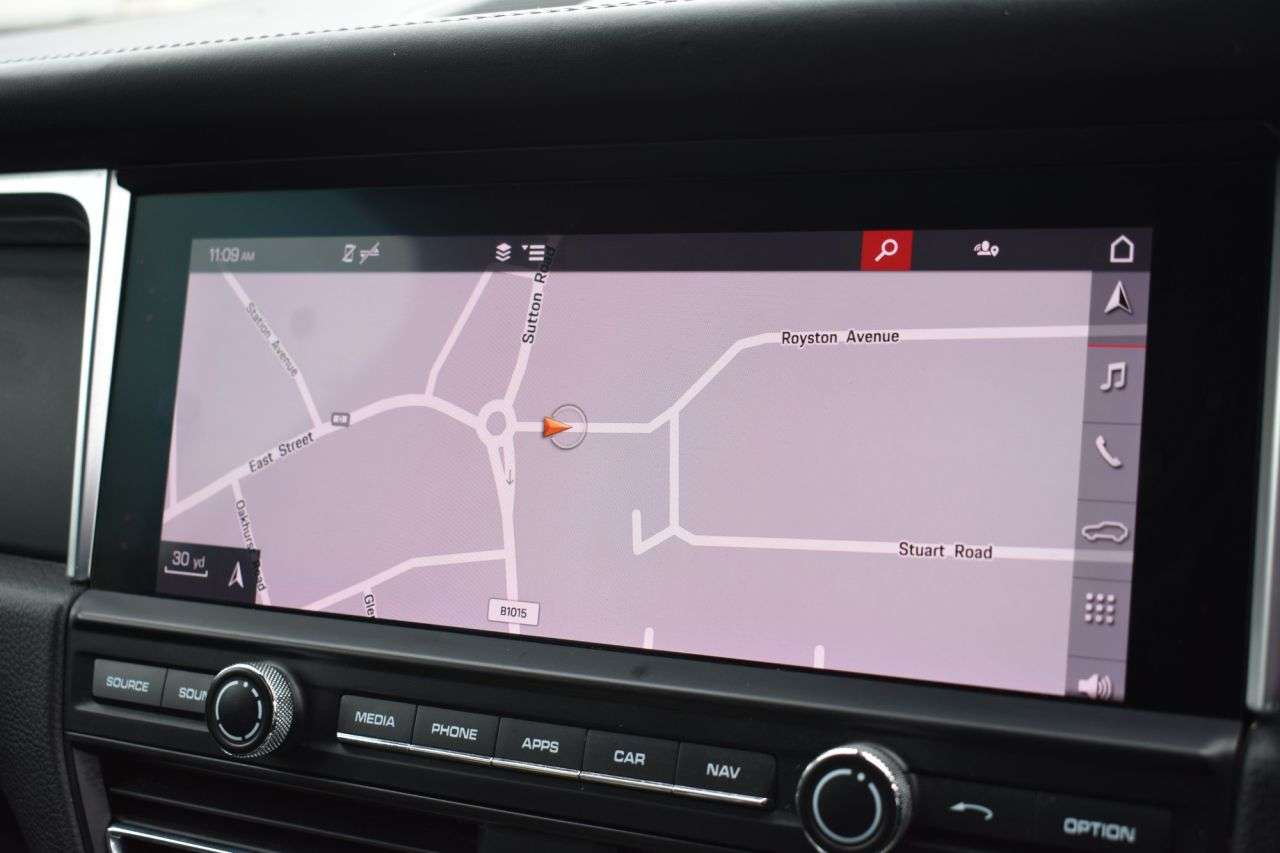 2019 PORSCHE MACAN 2019 PORSCHE MACAN