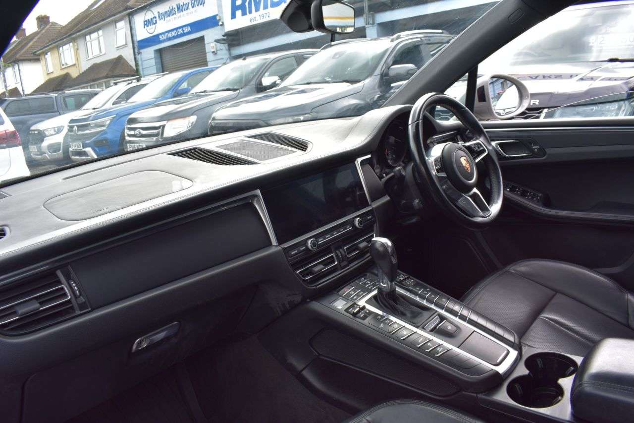 2019 PORSCHE MACAN 2019 PORSCHE MACAN