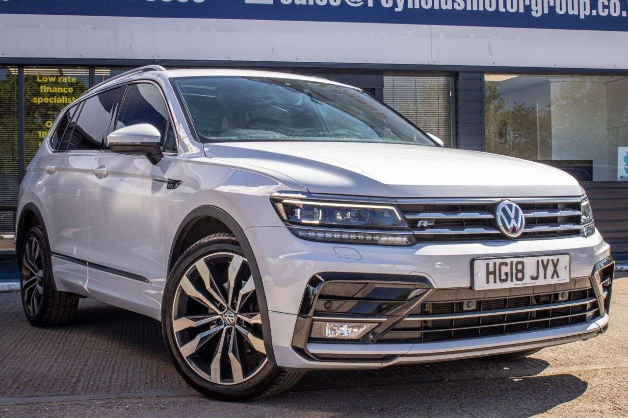 A 2018 VOLKSWAGEN TIGUAN ALLSPACE 2.0 TDI R-Line SUV 5dr Diesel Manual Euro 6 (s/s) (150 ps) A 2018 VOLKSWAGEN TIGUAN ALLSPACE 2.0 TDI R-Line SUV 5dr Diesel Manual Euro 6 (s/s) (150 ps)