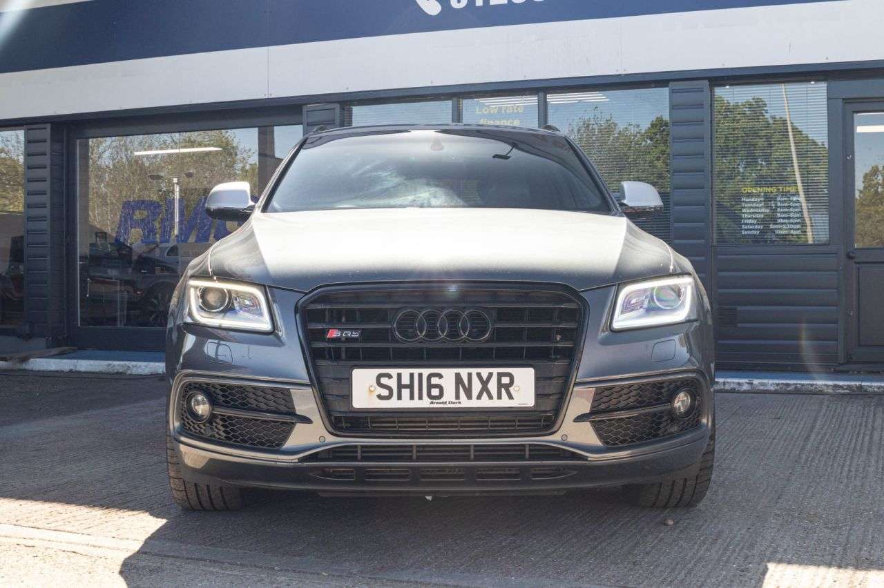 A 2016 AUDI SQ5 3.0 BiTDI V6 SUV 5dr Diesel Tiptronic quattro Euro 6 (s/s) (313 ps) LEATHER A 2016 AUDI SQ5 3.0 BiTDI V6 SUV 5dr Diesel Tiptronic quattro Euro 6 (s/s) (313 ps) LEATHER