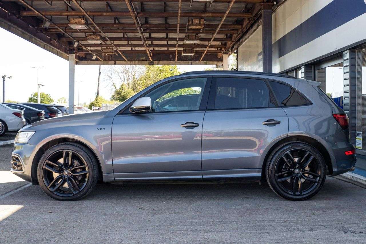 A 2016 AUDI SQ5 3.0 BiTDI V6 SUV 5dr Diesel Tiptronic quattro Euro 6 (s/s) (313 ps) LEATHER A 2016 AUDI SQ5 3.0 BiTDI V6 SUV 5dr Diesel Tiptronic quattro Euro 6 (s/s) (313 ps) LEATHER