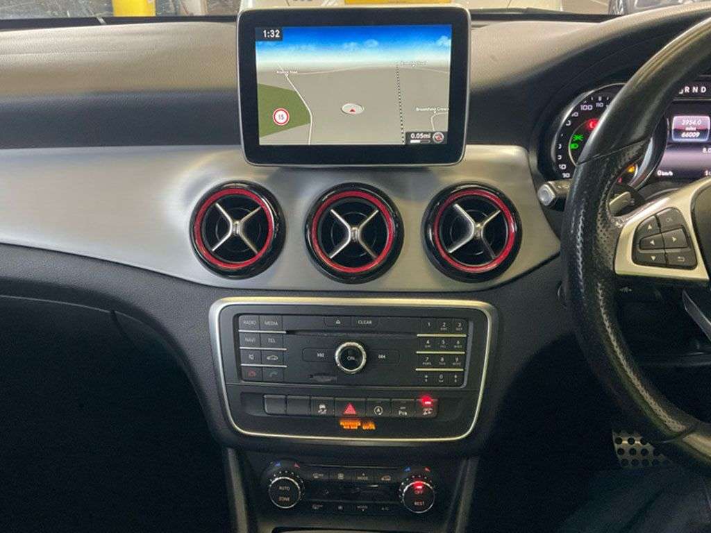 A 2016 MERCEDES-BENZ CLA 2.0 CLA45 AMG Shooting Brake 5dr Petrol SpdS DCT 4MATIC Euro 6 (s/s) (381 p A 2016 MERCEDES-BENZ CLA 2.0 CLA45 AMG Shooting Brake 5dr Petrol SpdS DCT 4MATIC Euro 6 (s/s) (381 p