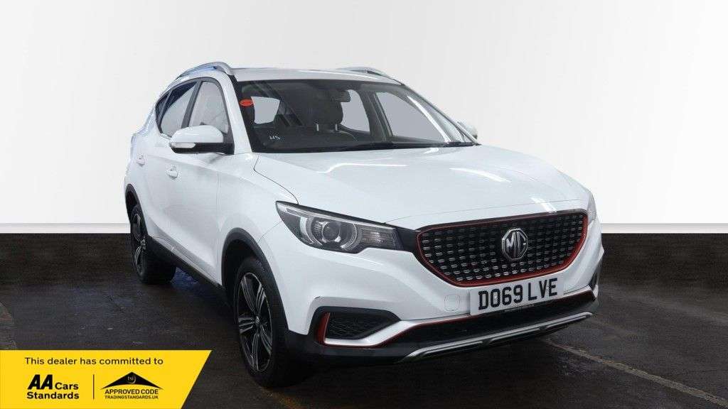 A 2019 MG MG ZS 1.5 VTi-TECH Limited Edition SUV 5dr Petrol Manual Euro 6 (s/s) (106 ps) A 2019 MG MG ZS 1.5 VTi-TECH Limited Edition SUV 5dr Petrol Manual Euro 6 (s/s) (106 ps)