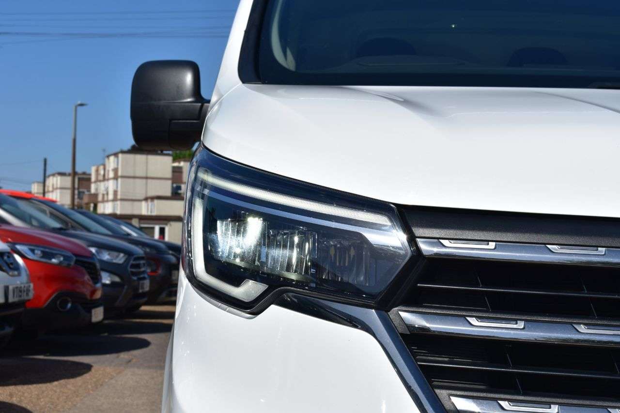 2022 RENAULT TRAFIC 2022 RENAULT TRAFIC
