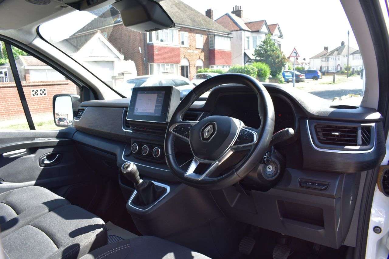 2022 RENAULT TRAFIC 2022 RENAULT TRAFIC