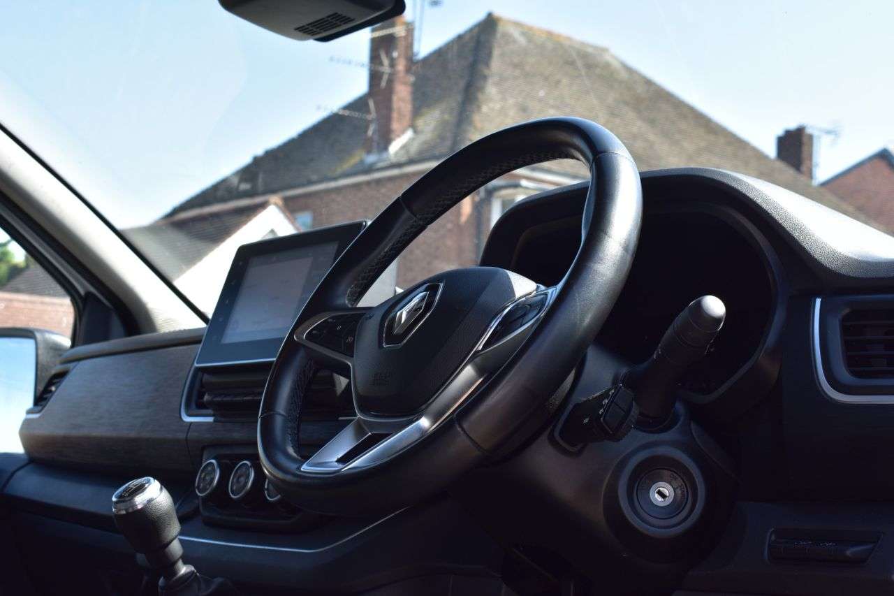 2022 RENAULT TRAFIC 2022 RENAULT TRAFIC