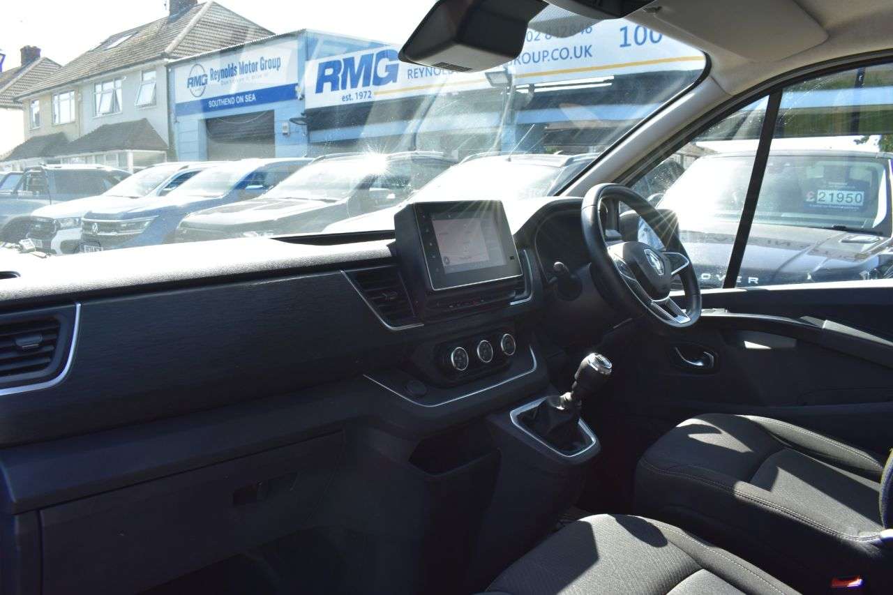 2022 RENAULT TRAFIC 2022 RENAULT TRAFIC