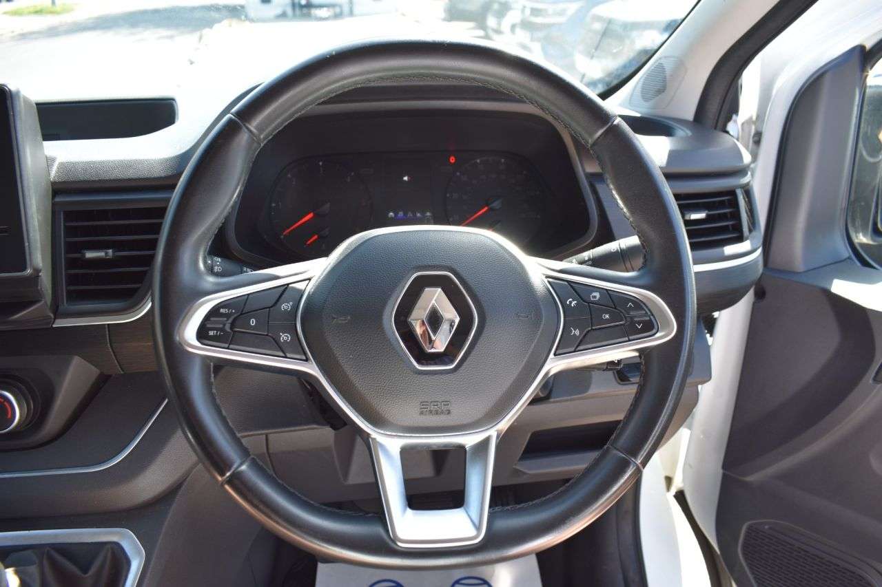 2022 RENAULT TRAFIC 2022 RENAULT TRAFIC