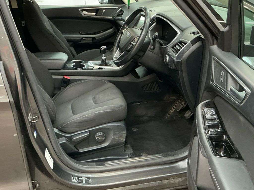 A 2019 FORD S-MAX 1.5T EcoBoost Titanium MPV 5dr Petrol Manual Euro 6 (s/s) (165 ps) A 2019 FORD S-MAX 1.5T EcoBoost Titanium MPV 5dr Petrol Manual Euro 6 (s/s) (165 ps)