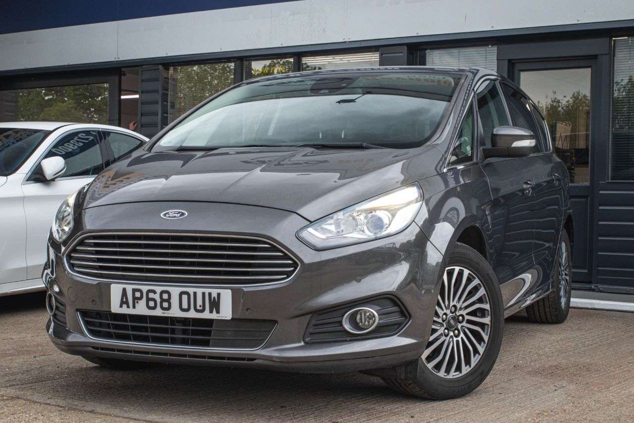 A 2019 FORD S-MAX 1.5T EcoBoost Titanium MPV 5dr Petrol Manual Euro 6 (s/s) (165 ps) PARKING A 2019 FORD S-MAX 1.5T EcoBoost Titanium MPV 5dr Petrol Manual Euro 6 (s/s) (165 ps) PARKING
